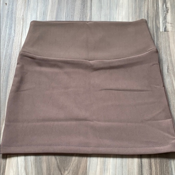 Two skirts - Picture 3 of 4